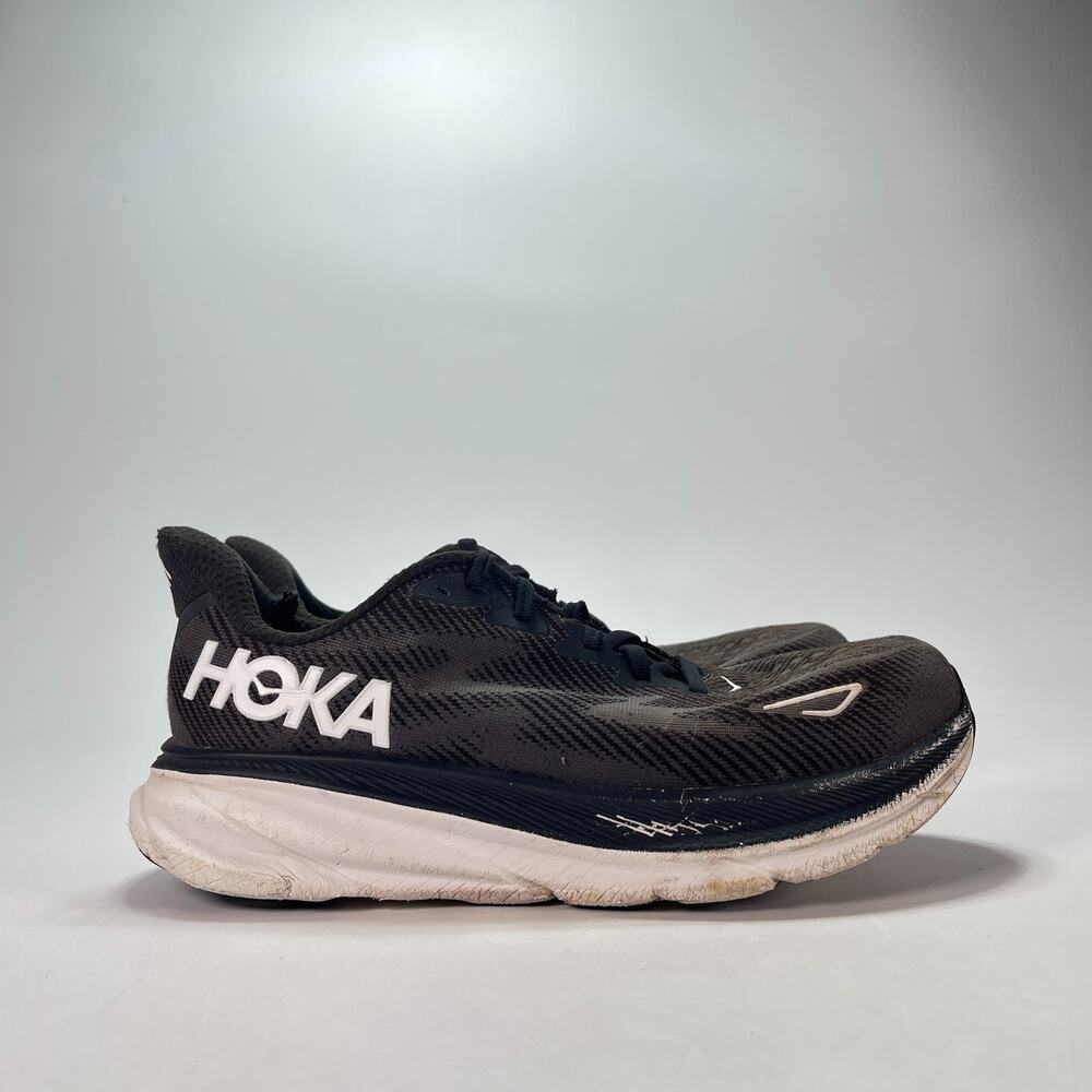 HOKA Clifton 9 Wide Black White Road Running Shoes 1132211 BWHT Women's Sz 9.5D